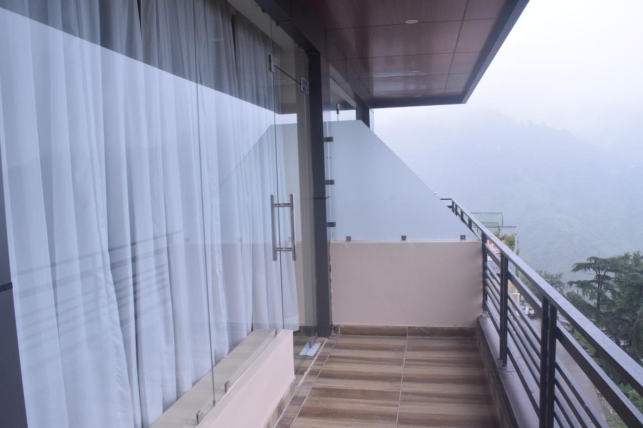 Hotel King Castle Dharamshala Exteriör bild