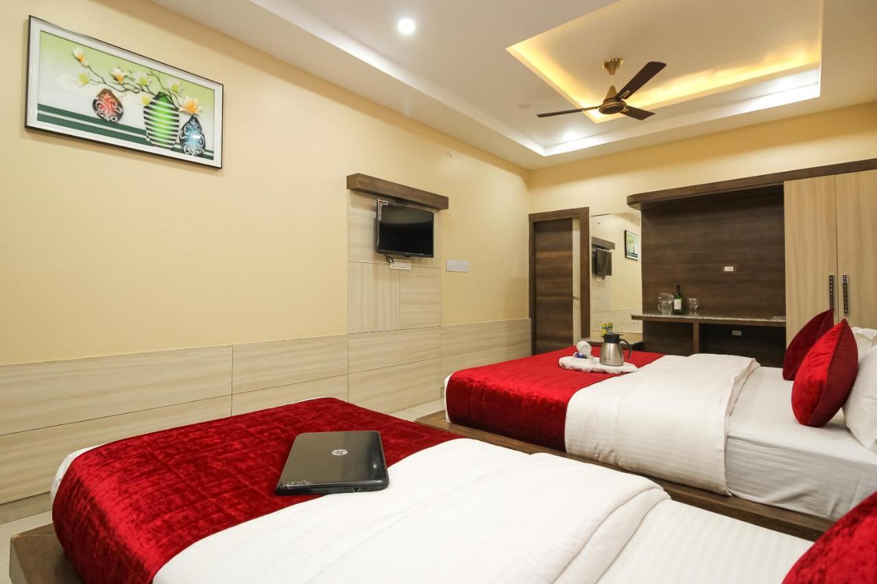 Hotel King Castle Dharamshala Exteriör bild
